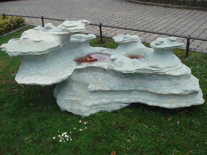 Quellstein Sprudelstein Findling Fels Granit in Wandsbek - Hamburg  Hummelsbüttel