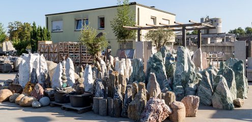 Quellsteine und Findlinge in jeder Größe und Farbe finden Sie bei uns in Remseck