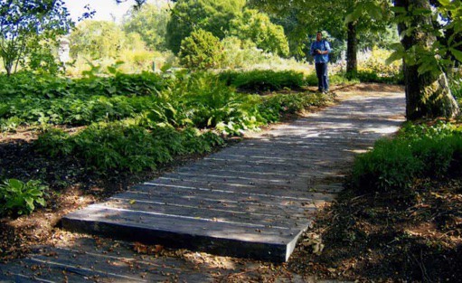 Schiefer ist robust und eignet sich zum Beispiel als Trittfläche für Treppen